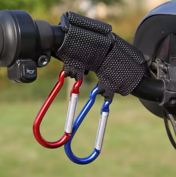 Carlig de transportat genti/saci multifunctional pentru biciclete